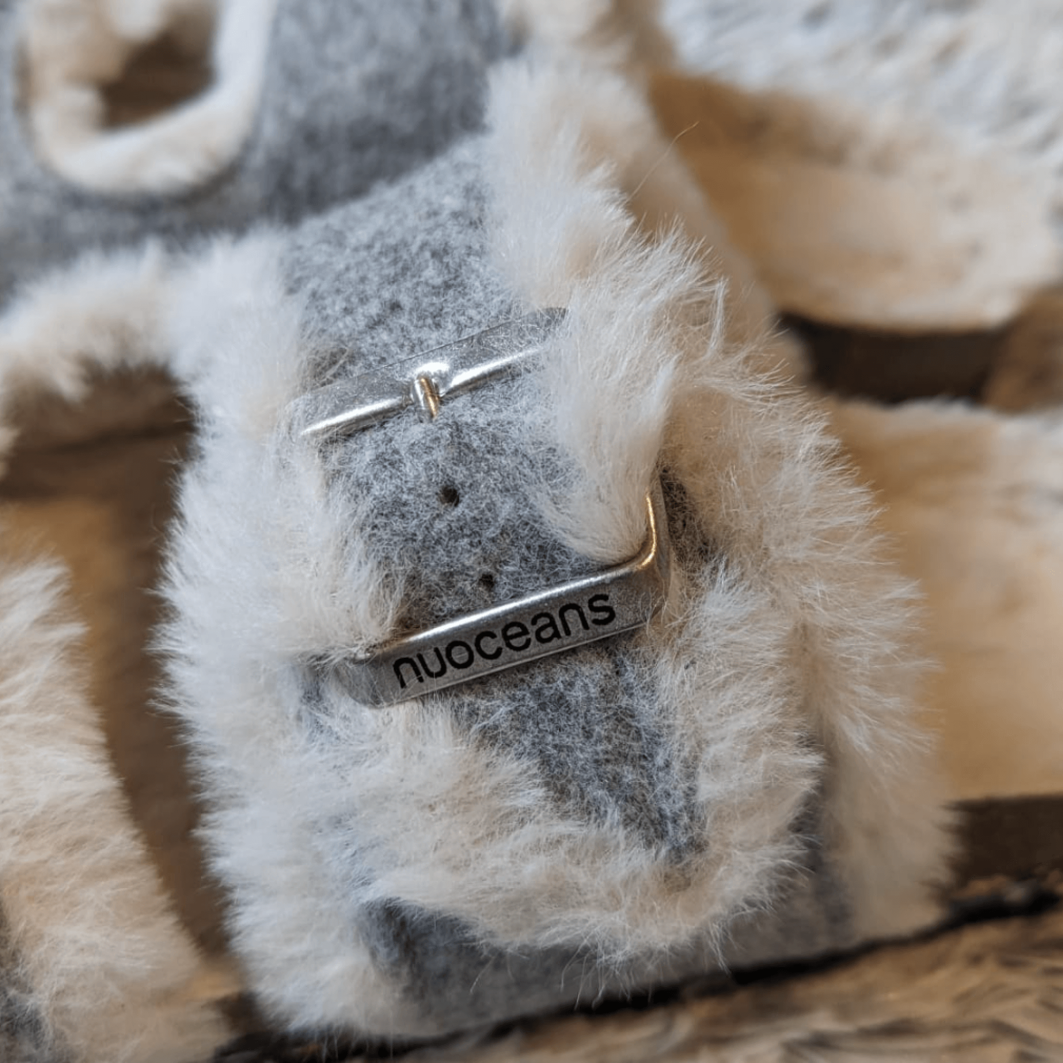 FLUFF | Grey White Fluffy Sandal